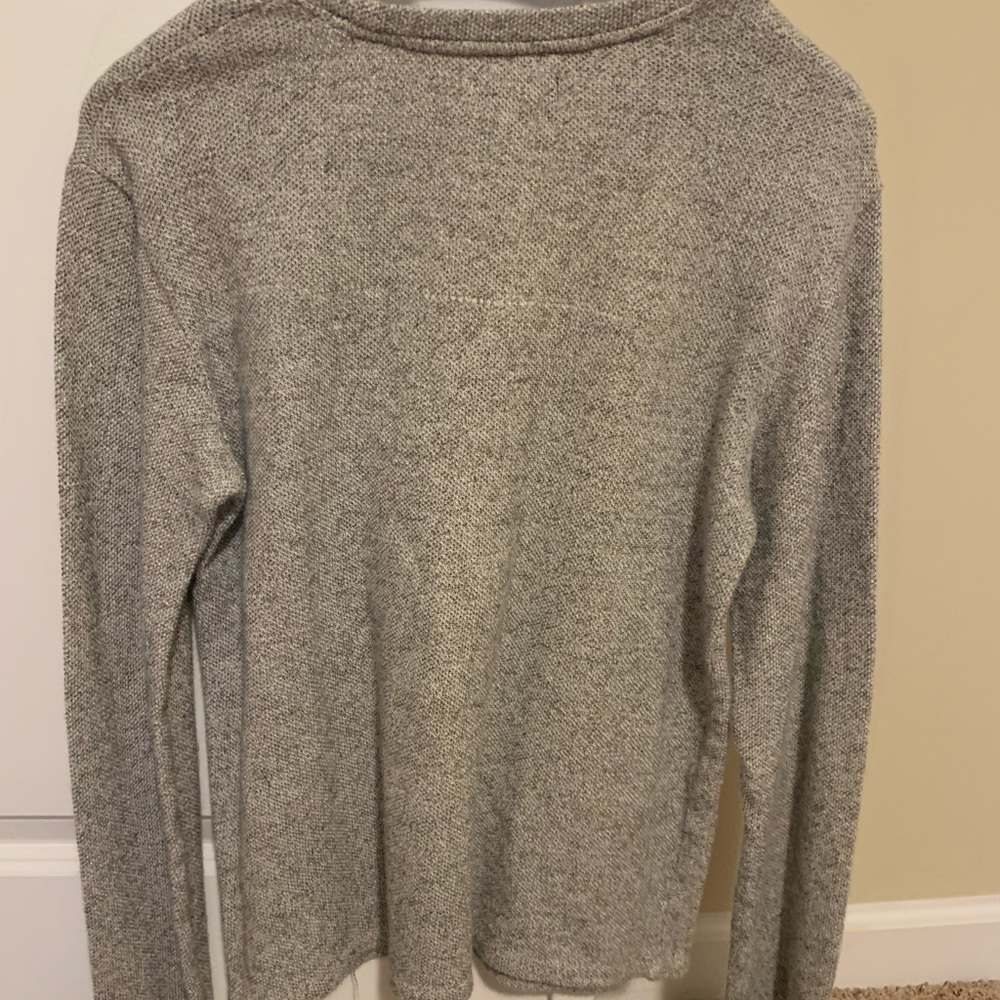 Men’s Forever 21 long sleeve